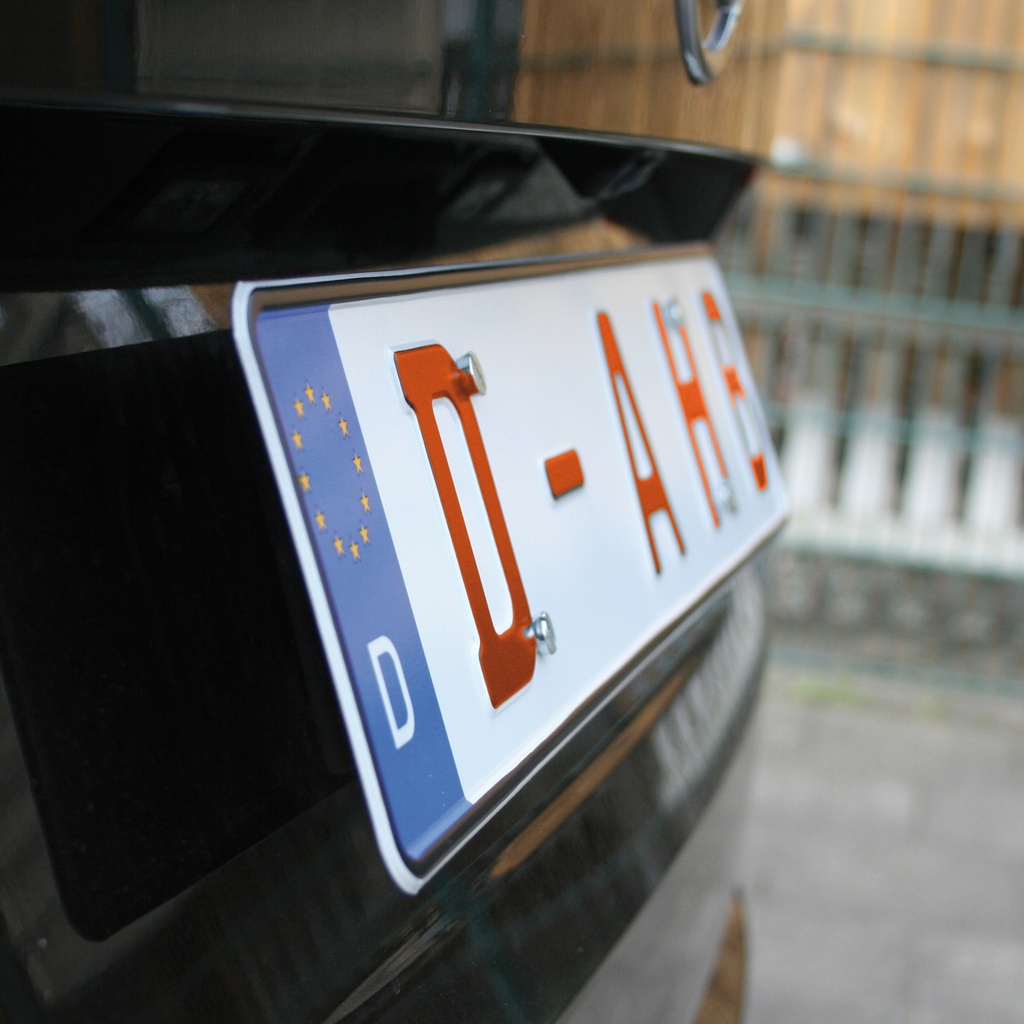 Set de fixation aimanté pour plaques métalliques