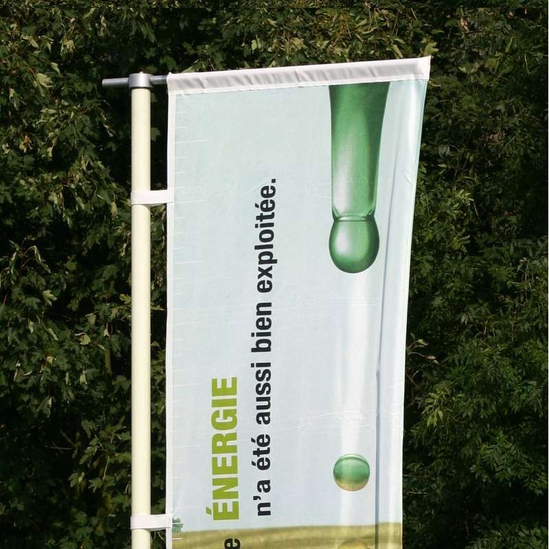 Mât cylindrique mobile en fibre de verre avec potence