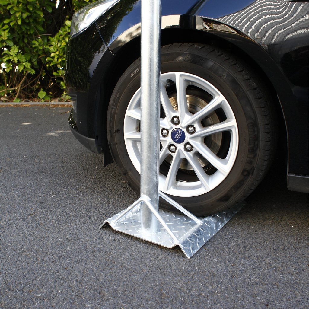 Mât en acier galvanisé de 5m avec potence rotative de 120 ou 150 cm