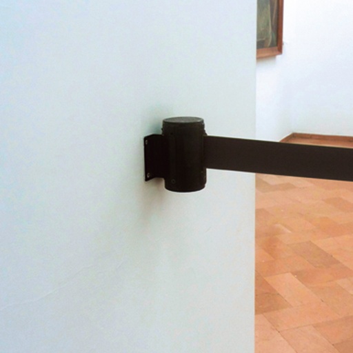 [449100230] Attache murale pour poteau à sangle intégrée